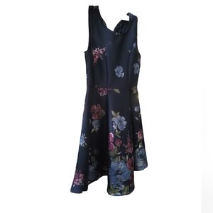 2 Hip Floral kid dress